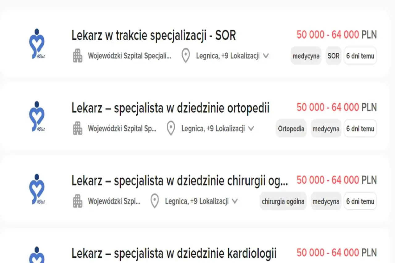 Lekarz w trakcie specjalizacji i specjaliści w ortopedii, chirurgii ogólnej i kardiologii zarabiają 50 000-64 000 PLN.